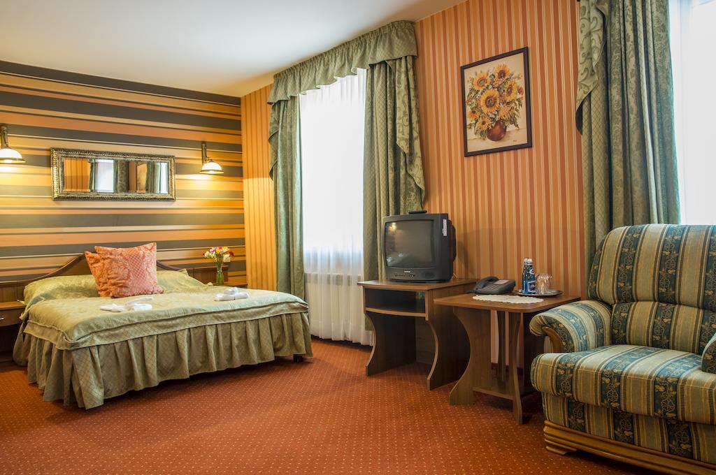 Hotel Mazurski Dworek Mikołajki Quarto foto